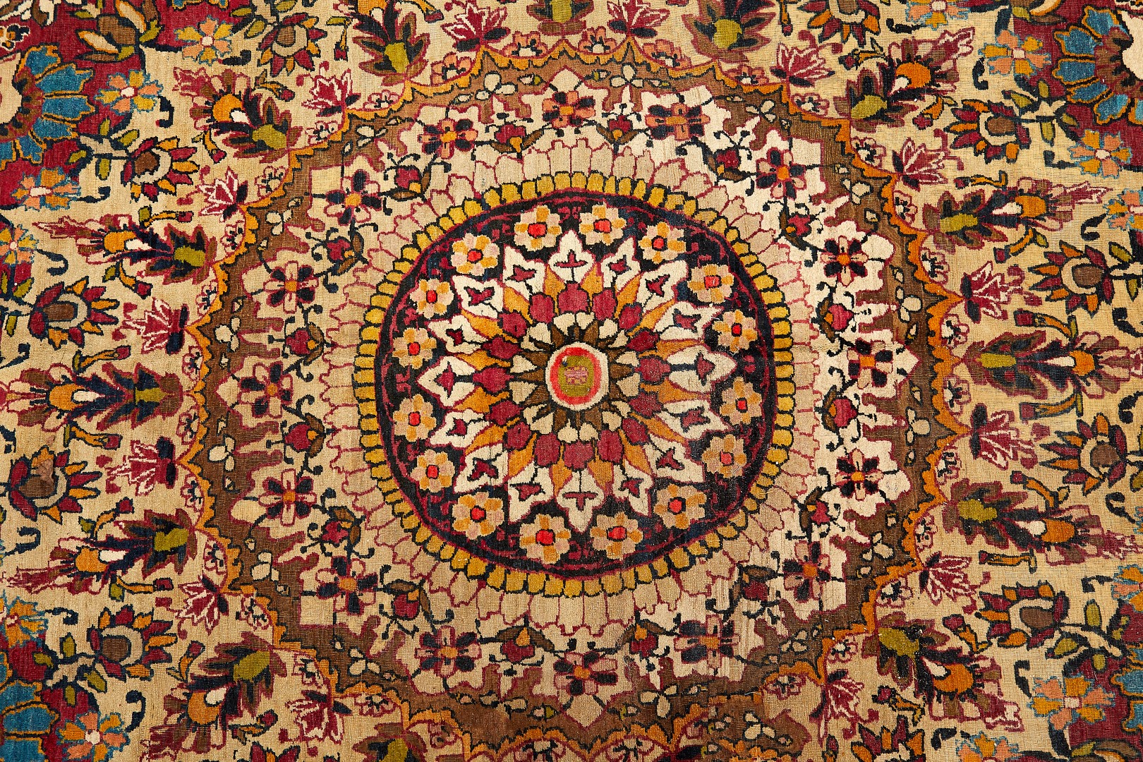 Kirman carpet