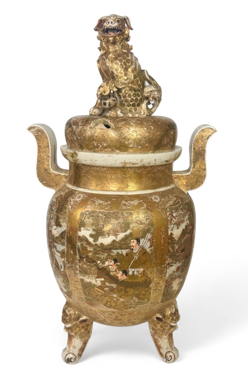 Late 19th / early 20thc. Japanese satsuma koro & cover  