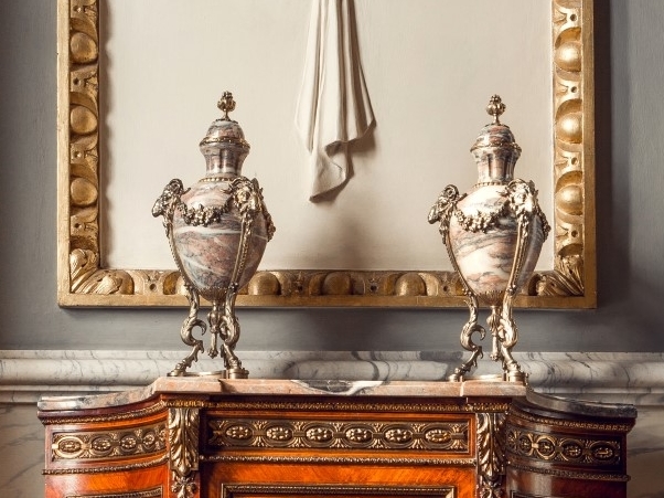 Louis XVI style urns 